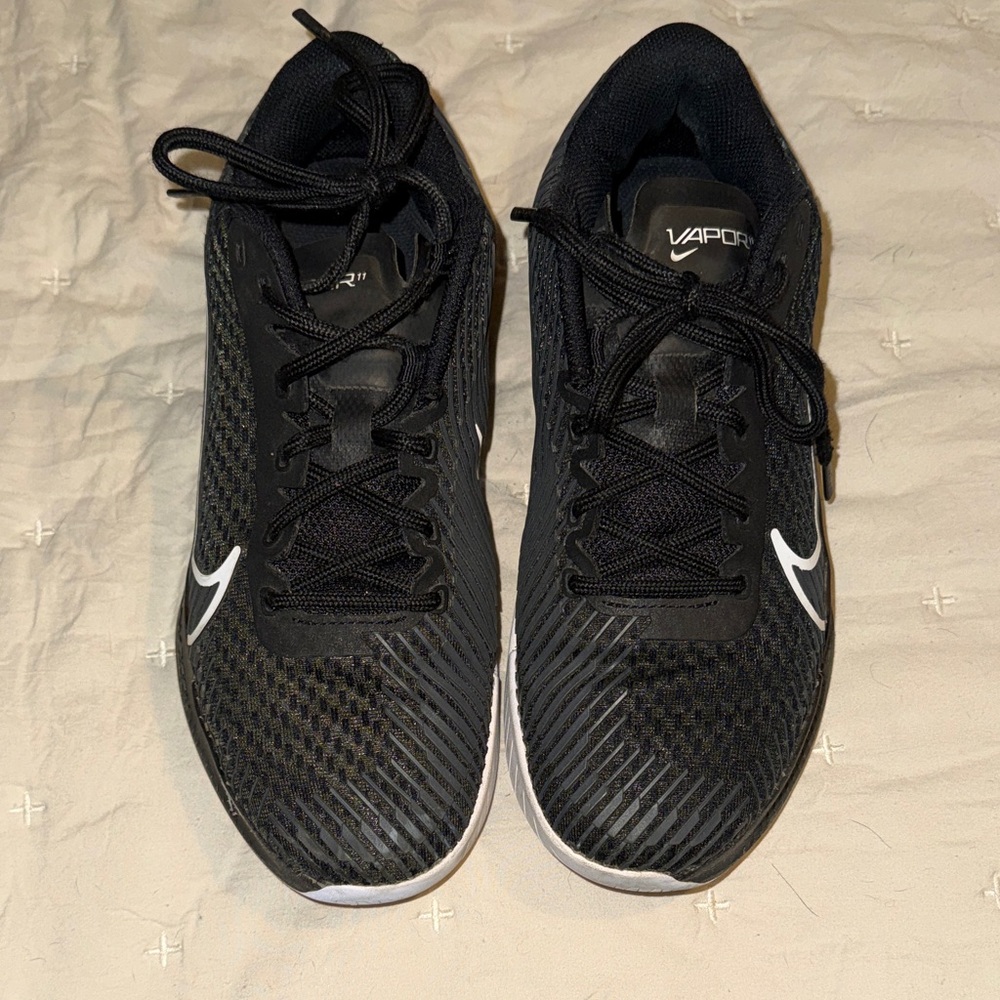 Nike Black and White Athletic Shoes